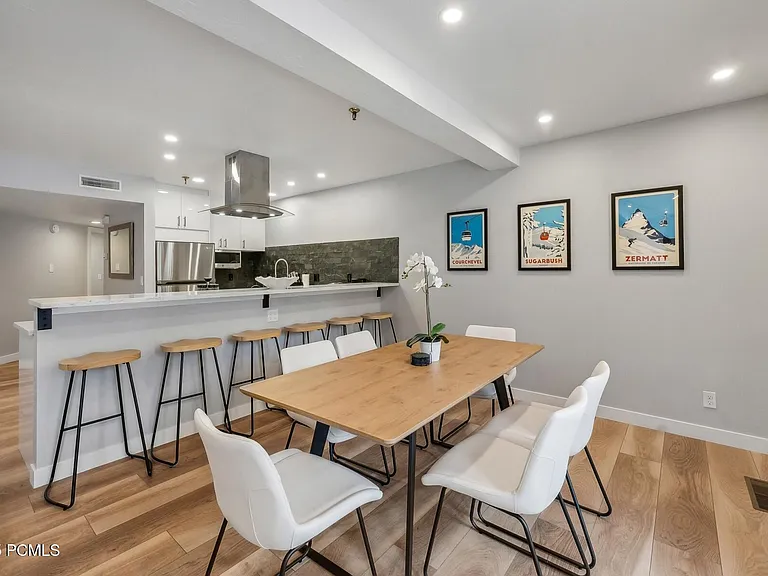 1404 Deer Valley Dr — Photo 1