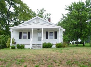 1832 Murrell Ave, Salem, VA 24153