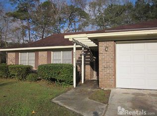 32 Beaver Run Dr, Savannah, GA 31419