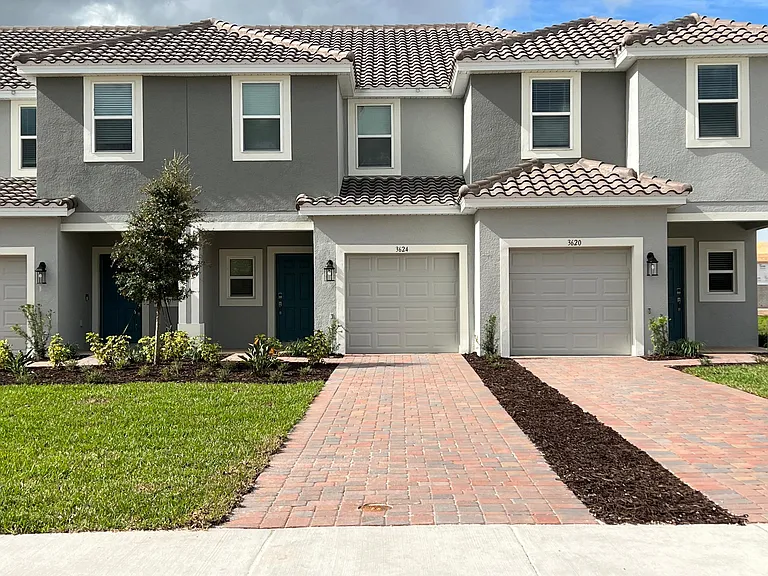 3624 Landing Net Dr — Photo 1