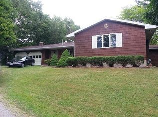 12171 Taylor Rd, Lawtons, NY 14091