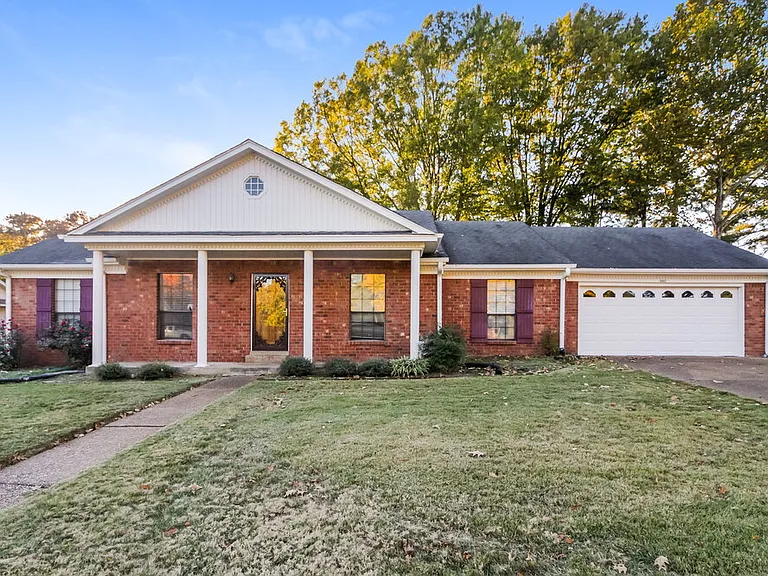 3467 Josee Ln — Photo 1