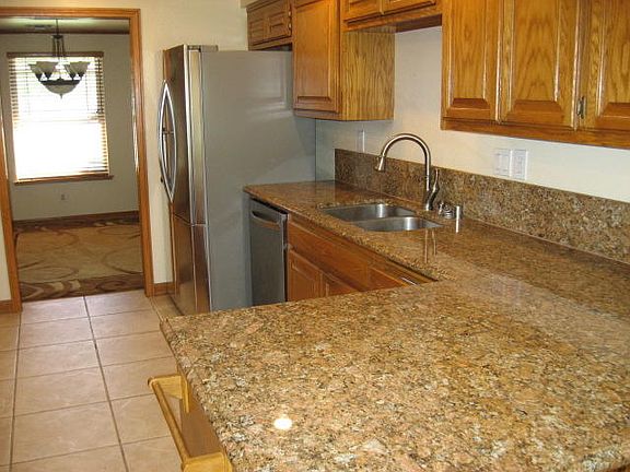 5th image of 43849 Ryckebosch Ln