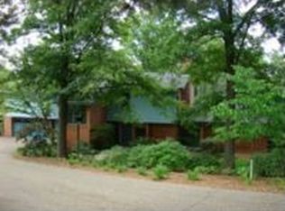 6 Indian Hill Rd, Pittsburgh, PA 15238