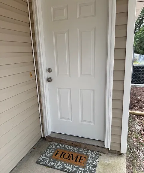 1674 Sycamore Ave — Photo 2