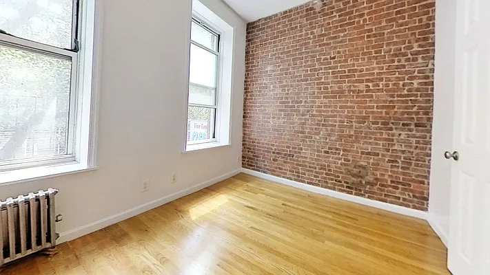 Rented by Bond New York | media 2