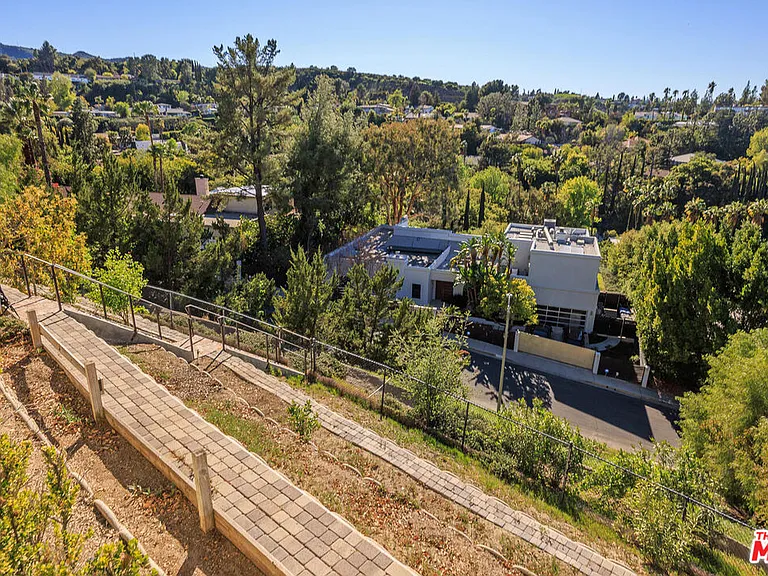17108 Oak View Dr — Photo 52