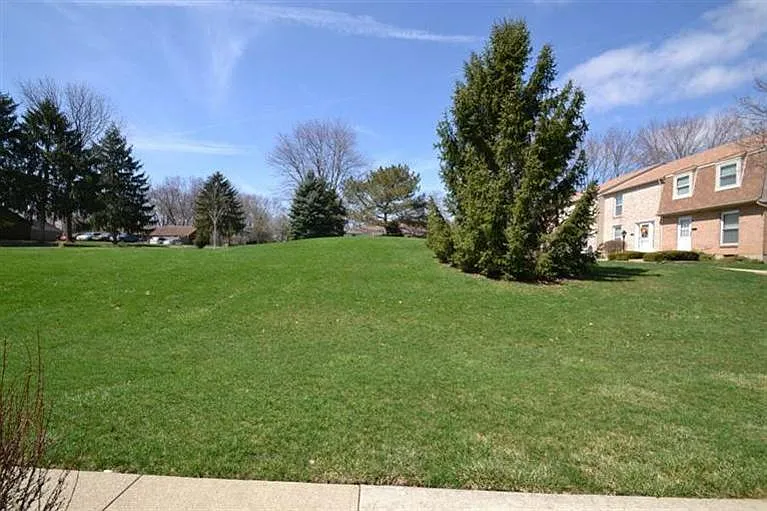 1402 Crown Point Ct — Photo 20