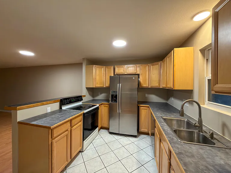 8725 E Arthur Cir #8727 — Photo 2