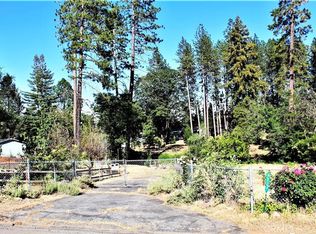 6222 Azalea Ln, Paradise, CA 95969