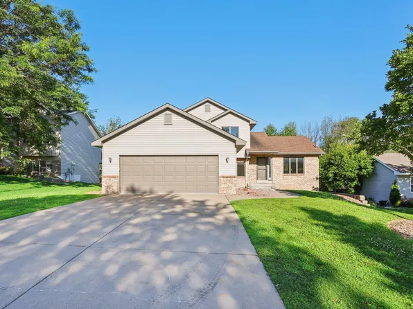 1504 Monarch St, Shakopee, MN 55379