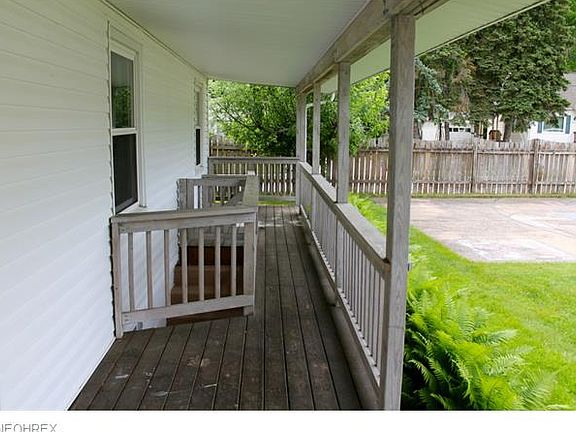 3rd image of 3691 Curtis St