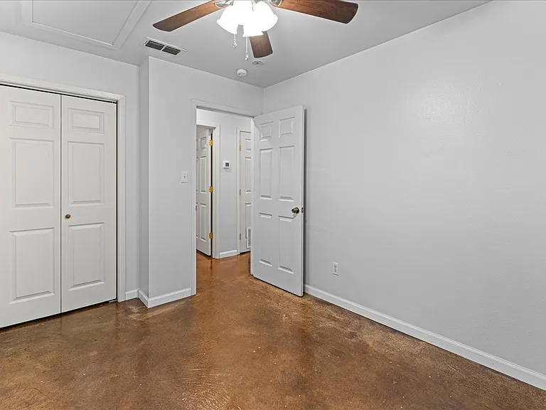 230 Private Road 7422 #230 — Photo 10