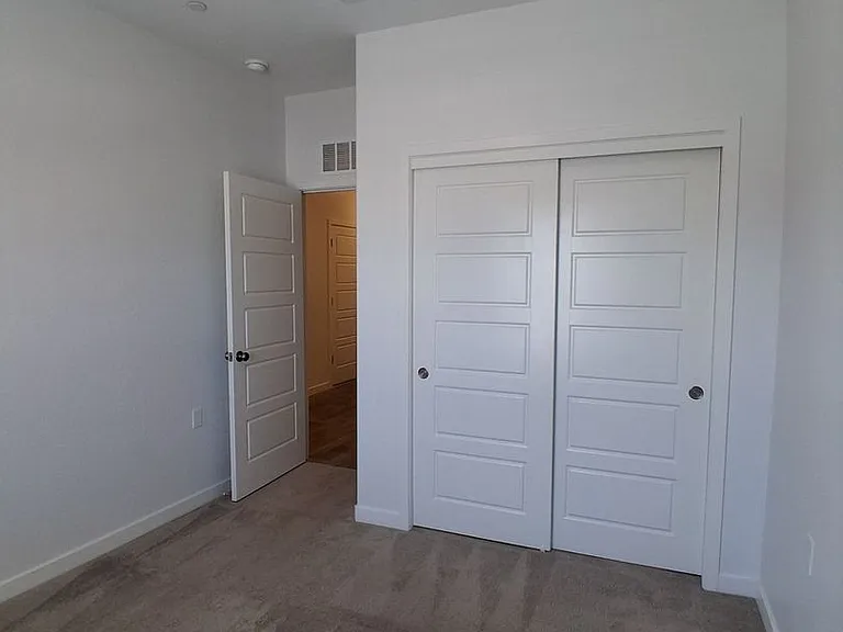 7046 W Willis Ave — Photo 12
