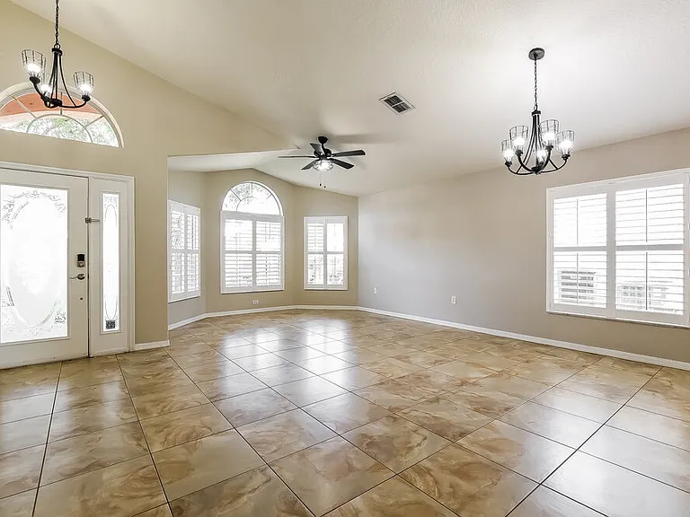 14643 Lady Victoria Blvd — Photo 6