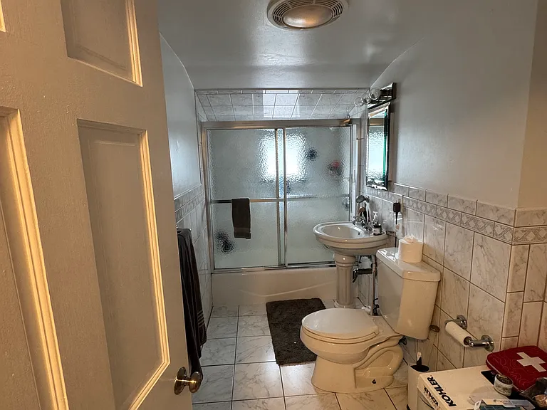 8 Maplewood St #2 — Photo 16