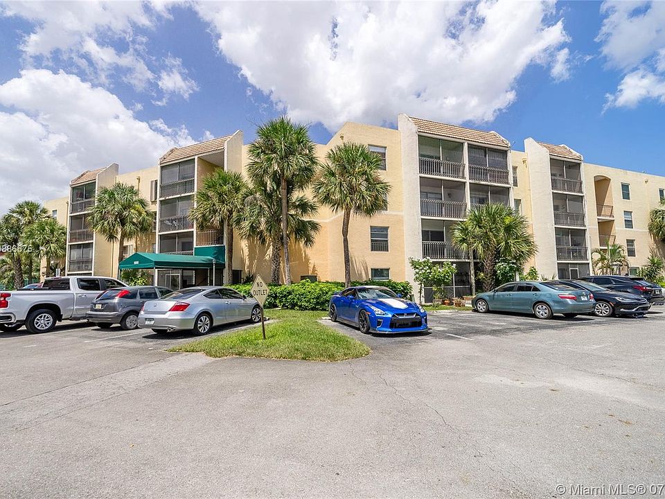 1st image of 8005 Lake Dr APT 306