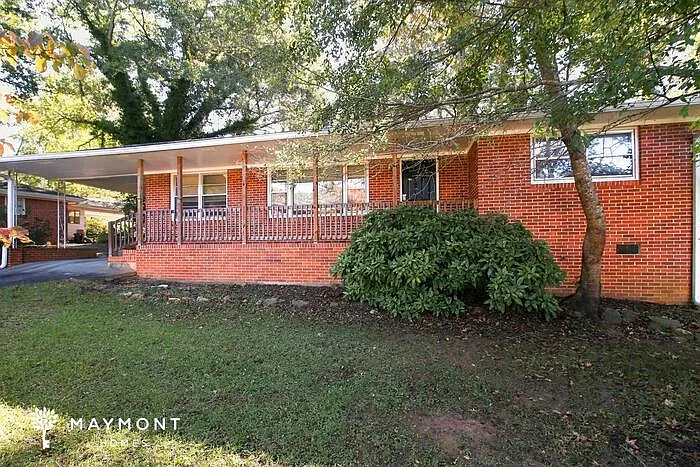 1035 Dixie Dr