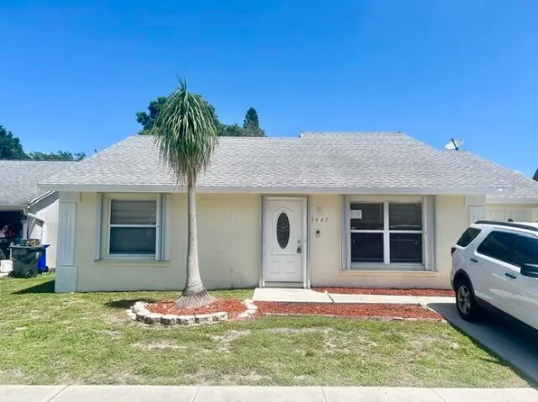 5447 Twin Oakes Road, Greenacres, FL 33463