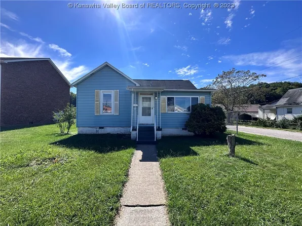 5021 Indiana St, South Charleston, WV 25309