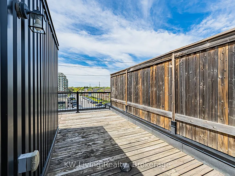 70 Plains Rd E #18 — Photo 43