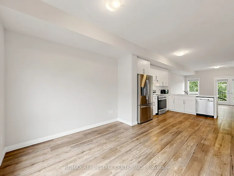 720 Grey St S #55 — Photo 7