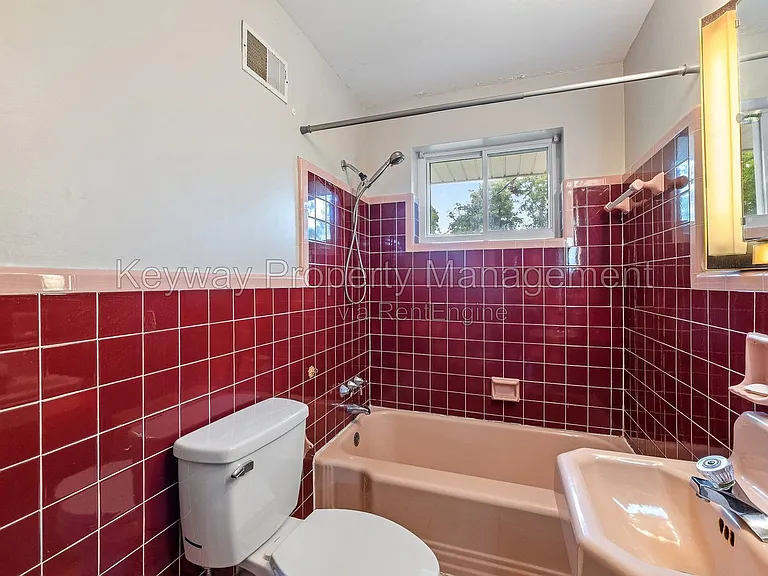 1823 Curtis Dr — Photo 14
