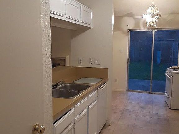 4th image of 4026 Kitchen Hill Ln