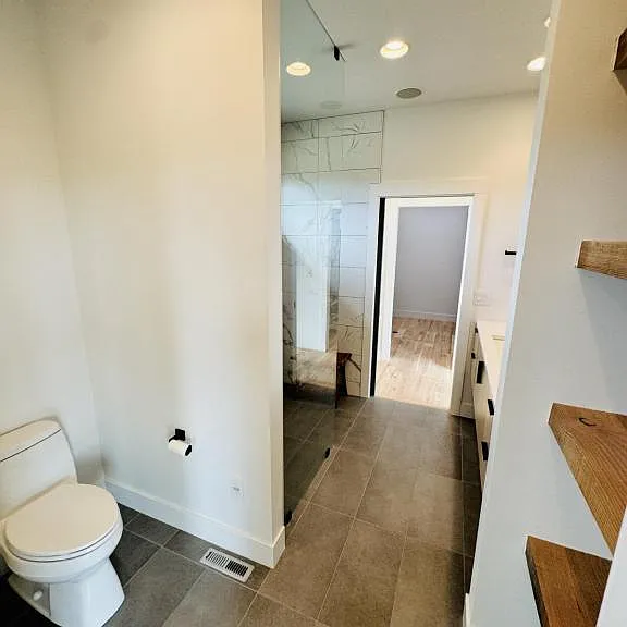 4055 Sunset Ridge Dr — Photo 18