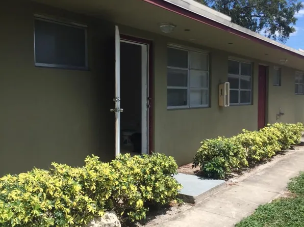 2734 Fillmore St APT 2E, Hollywood, FL 33020