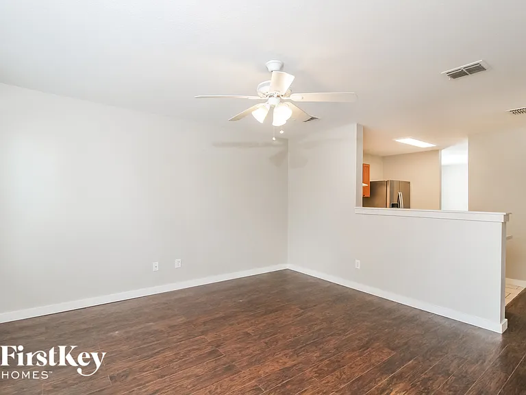 1105 Eagle Claw Dr — Photo 4