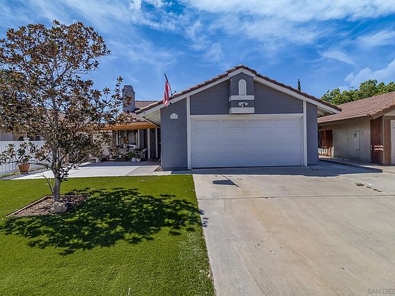 3rd image of 29659 Woodlands Ave