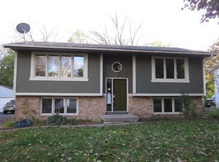 203 Chan Vw, Chanhassen, MN 55317