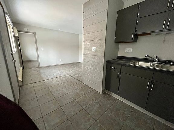 3rd image of 1749 La Crescent St #27