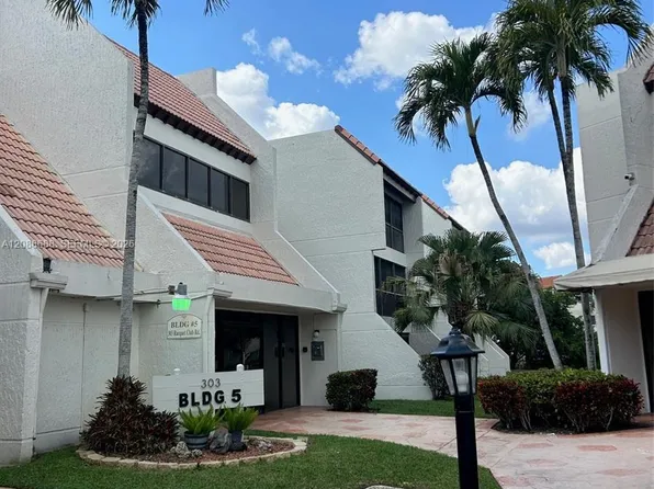 303 Racquet Club Rd APT 311, Weston, FL 33326