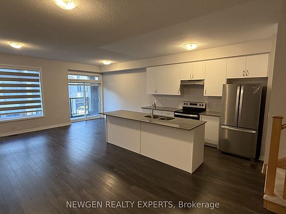 3rd image of 585 Colborne St E #711