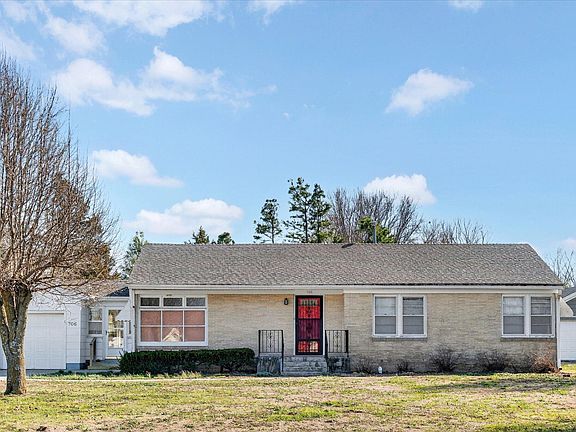 2nd image of 706 W Washington Street