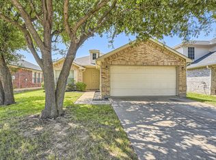 5755 Goldfinch Way, Dallas, TX 75249