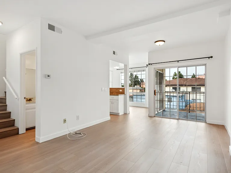 329 Sierra St #4 — Photo 5