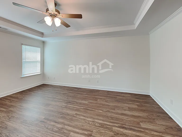 2147 Laurel Village Cir — Photo 11