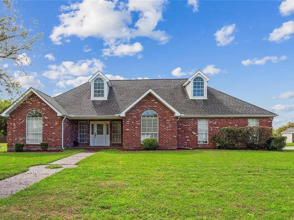 175 Adam Dr, Belle Chasse, LA 70037