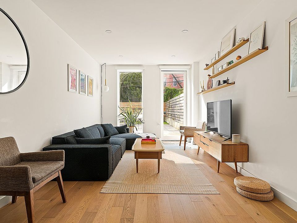 1st image of 1218 Putnam Ave #1B