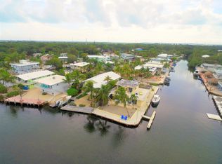 303 Anne Bonny Dr, Key Largo, FL 33037