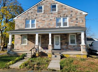 6030 Pine St, East Petersburg, PA 17520