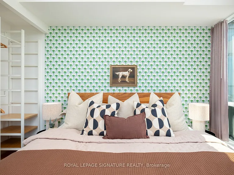 36 Howard Park Ave #610 — Photo 14