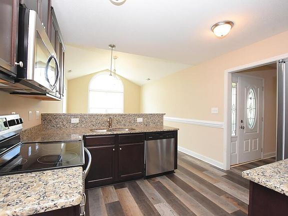 4th image of 128 Stock Market Dr