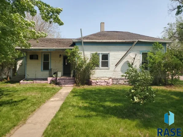 511 N Main Ave, Bridgewater, SD 57319