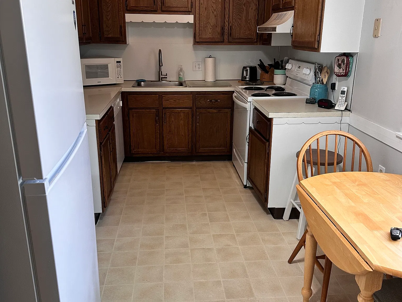 2 bed, 2.0 bath, 1071 sqft, $2,300 — Photo 2