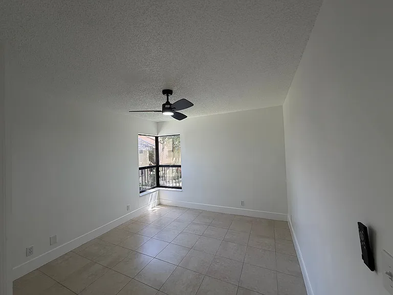 3683 Cocoplum Cir #3683 — Photo 8