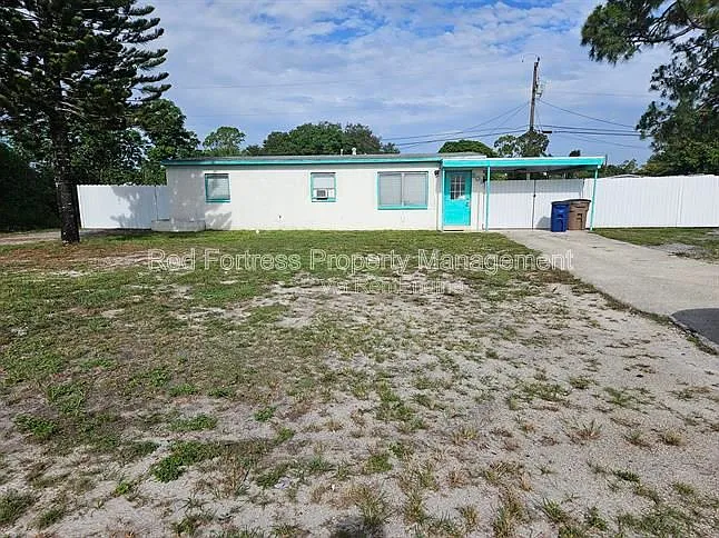201 Alabama Rd S — Photo 1